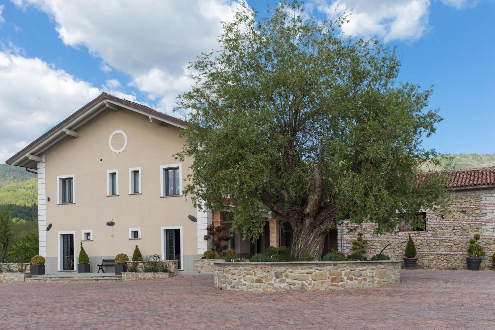 Casale Virginia Hostal Cesariano Exterior foto